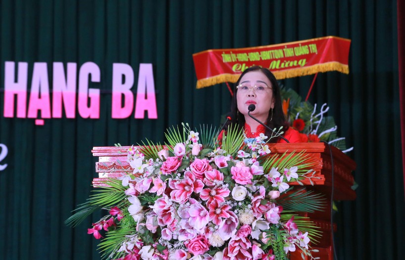 TS Lê Thị Hương - Giám đốc Sở GD&ĐT tỉnh Quảng Trị khái quát về những thành tựu ngành Giáo dục đạt được trong thời gian qua.